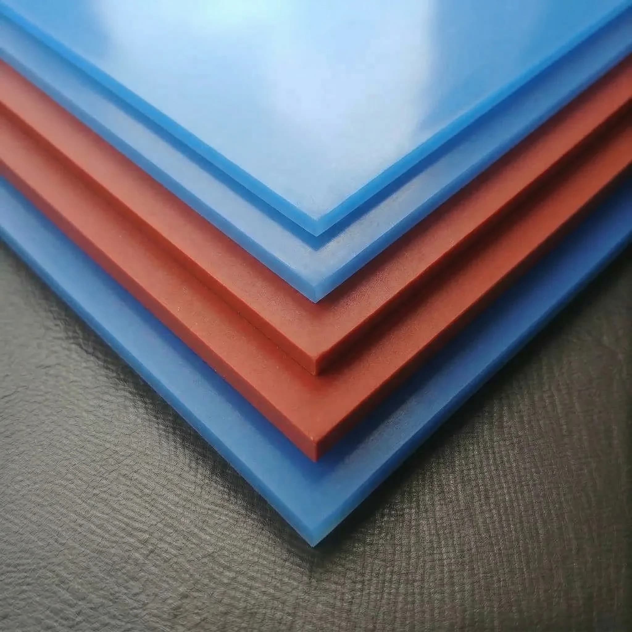 Componentes moldeados de silicona y piezas flexibles de sellado