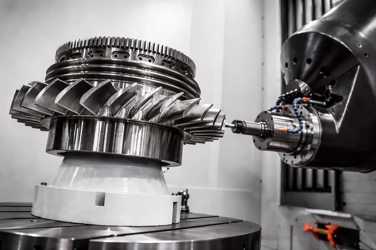 Guía de Costos de Maquinado CNC: Precios, Factores de Costo y Estrategias de Optimización