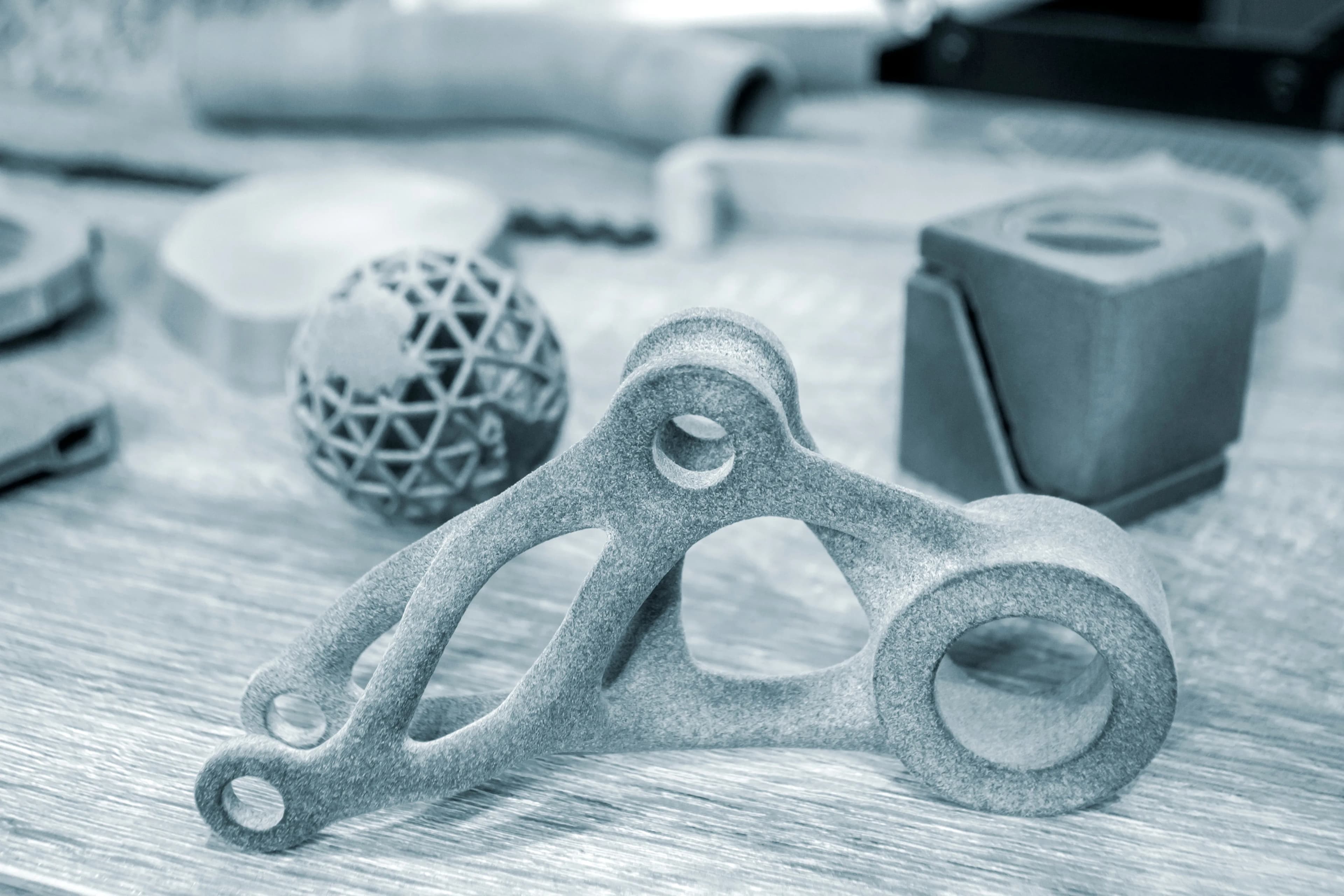 Multi Jet Fusion (MJF) 3D printing process producing high-precision nylon components