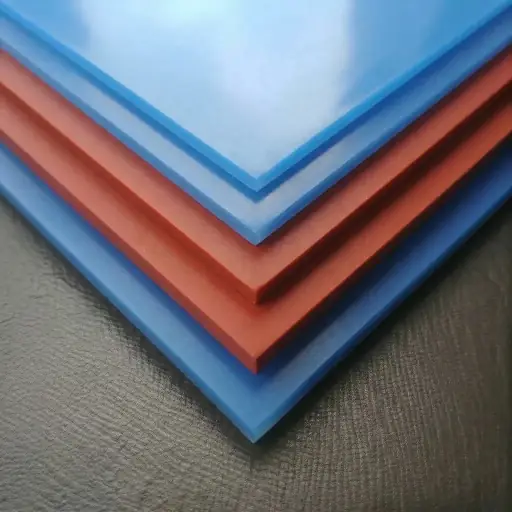 Silicone molded components and flexible sealing parts